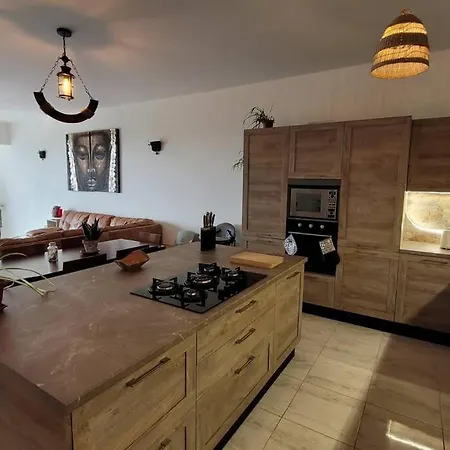 Luxury En-suite Double. Beach-house With Sea Views Mellieħa