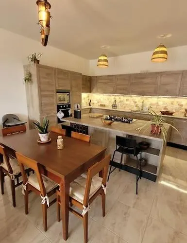 Lejlighed Luxury En-suite Double. Beach-house With Sea Views Mellieħa