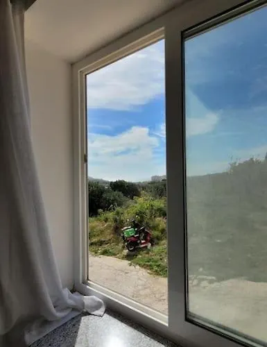 Luxury En-suite Double. Beach-house With Sea Views * Mellieħa