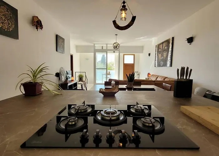 Luxury En-suite Double. Beach-house With Sea Views Lejlighed